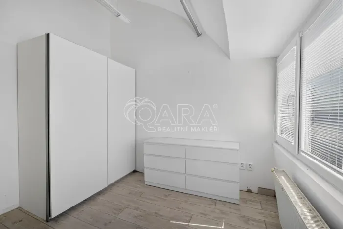 Prodej výrobních prostor, Brno - Medlánky, Turistická, 585 m2