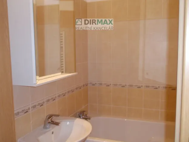 Pronájem bytu 1+kk, Plzeň - Severní Předměstí, Valtická, 43 m2