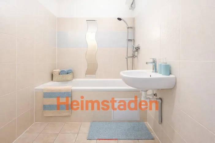 Pronájem bytu 1+kk, Karviná - Hranice, Čsl. armády, 26 m2
