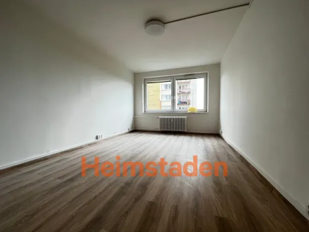 Pronájem bytu 1+kk, Orlová - Lutyně, Masarykova třída, 27 m2