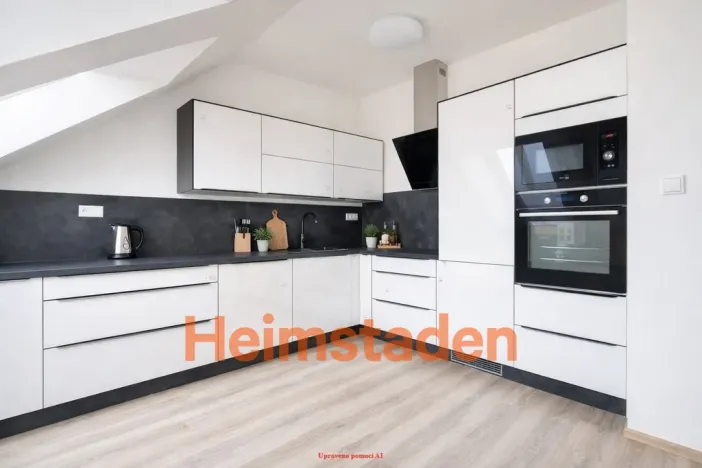 Pronájem bytu 2+kk, Ostrava - Poruba, Havlíčkovo náměstí, 68 m2