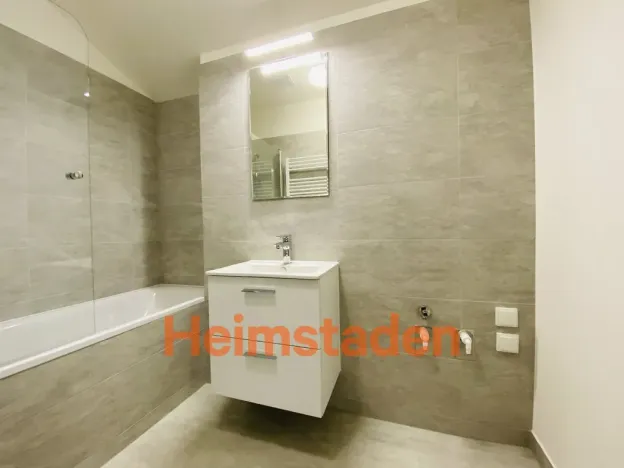 Pronájem bytu 2+kk, Ostrava - Poruba, Havlíčkovo náměstí, 68 m2