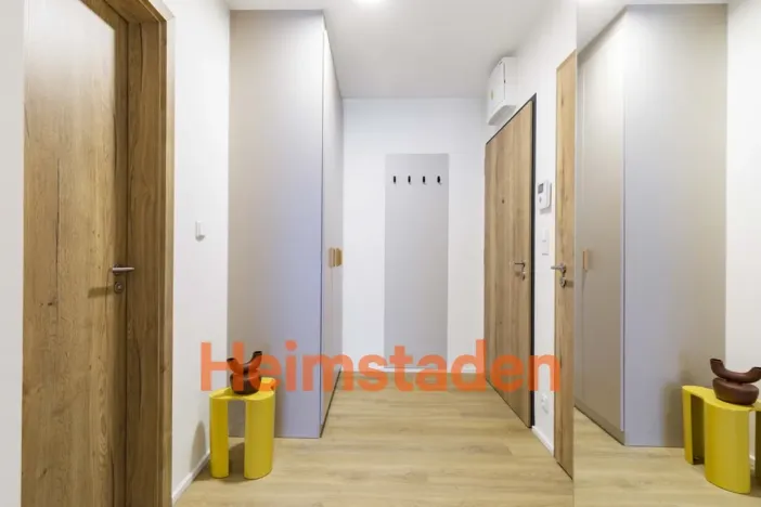 Pronájem bytu 3+1, Praha - Holešovice, U Pergamenky, 61 m2