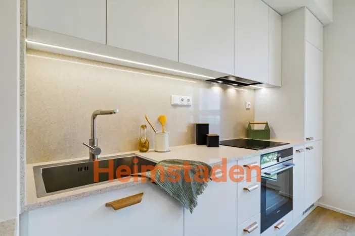Pronájem bytu 3+1, Praha - Holešovice, Vrbenského, 62 m2