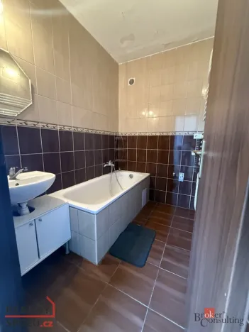 Pronájem bytu 2+1, Olomouc - Povel, kpt. Jaroše, 51 m2