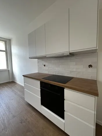 Pronájem bytu 2+kk, Praha - Nusle, Jaromírova, 43 m2