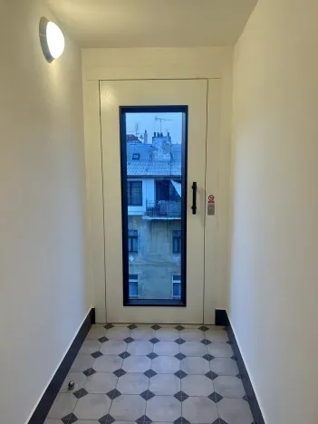 Pronájem bytu 2+kk, Praha - Nusle, Jaromírova, 43 m2