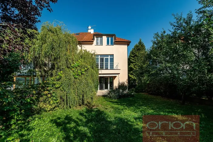 Pronájem rodinného domu, Praha - Nebušice, Na závěji, 250 m2