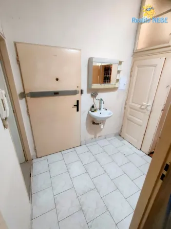 Pronájem bytu 2+kk, Praha - Košíře, Holečkova, 43 m2