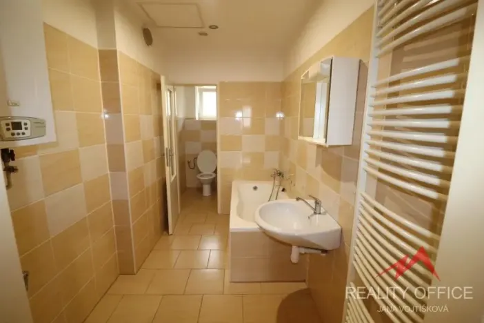 Pronájem bytu 2+kk, Děčín - Děčín II-Nové Město, Příkrá, 45 m2