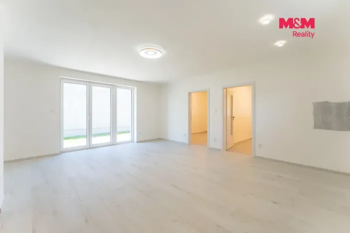 Prodej rodinného domu, Křinec, Zelené náměstí, 83 m2