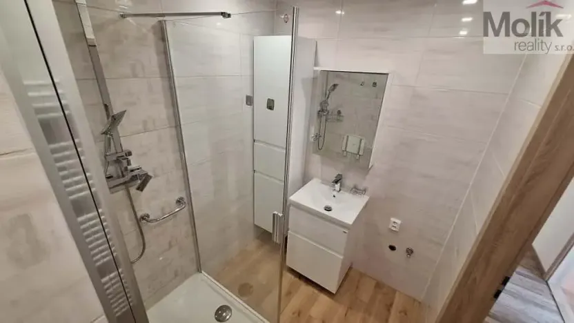 Prodej bytu 4+1, Teplice - Trnovany, Přítkovská, 85 m2