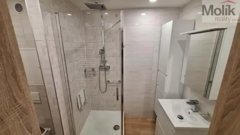 Prodej bytu 4+1, Teplice - Trnovany, Přítkovská, 85 m2