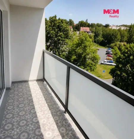Pronájem bytu 3+1, Cheb, Stavbařů, 60 m2