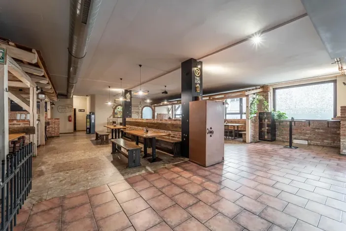Pronájem restaurace, Praha - Braník, Branická, 610 m2
