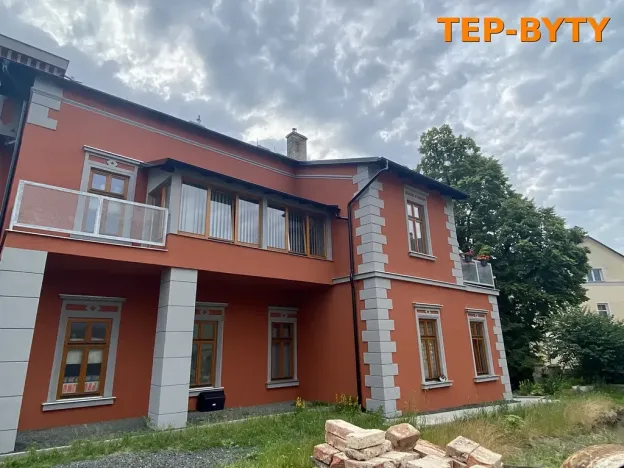Prodej vily, Osek, Tyršova, 900 m2