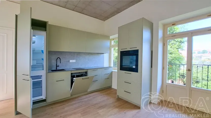 Pronájem bytu 2+kk, Praha - Nusle, Boleslavova, 43 m2