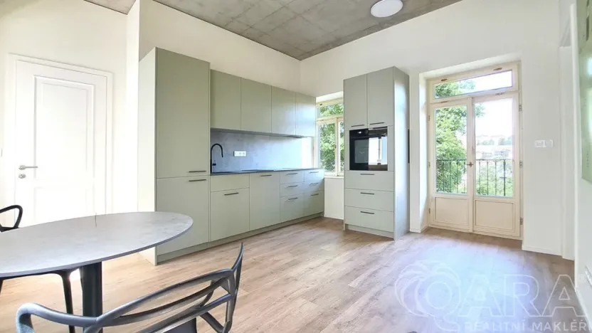 Pronájem bytu 2+kk, Praha - Nusle, Boleslavova, 43 m2