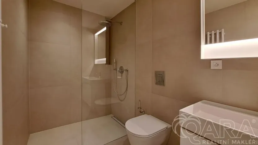 Pronájem bytu 2+kk, Praha - Nusle, Boleslavova, 43 m2