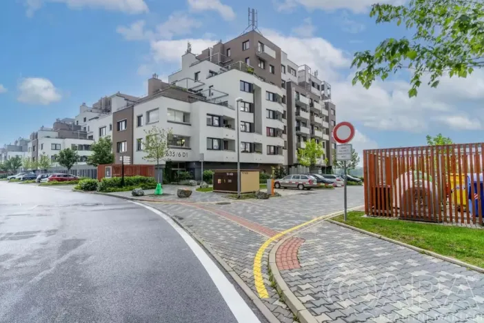 Pronájem bytu 1+kk, Praha - Dolní Měcholupy, Honzíkova, 54 m2