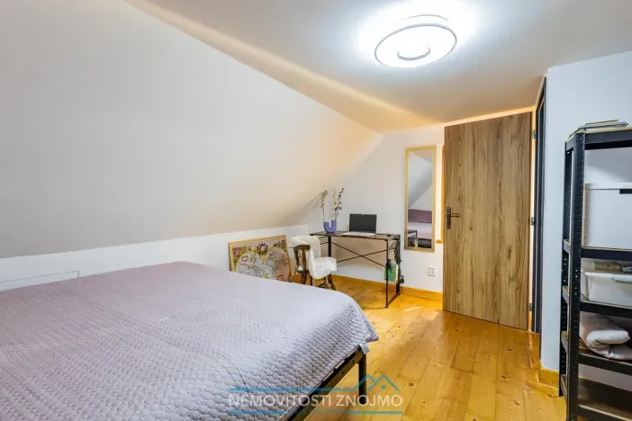 Prodej rodinného domu, Hluboké Mašůvky, 80 m2