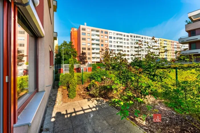 Prodej bytu 1+kk, Praha - Kamýk, Papírníkova, 35 m2