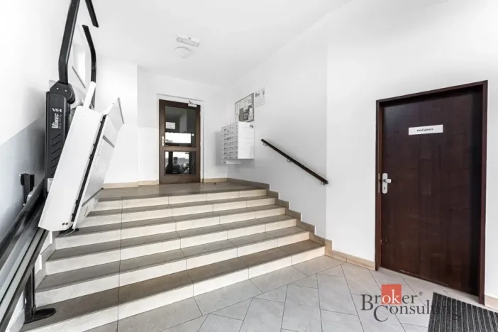 Prodej bytu 1+kk, Praha - Kamýk, Papírníkova, 35 m2