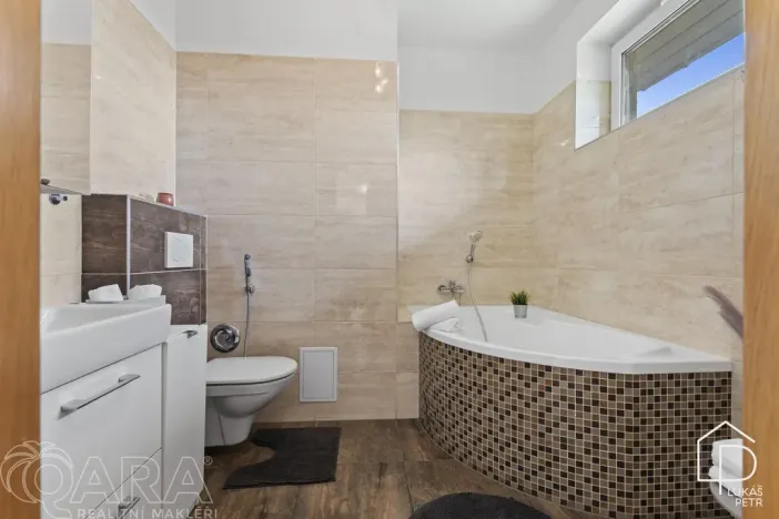 Prodej bytu 3+kk, Praha - Ďáblice, Ďáblická, 82 m2