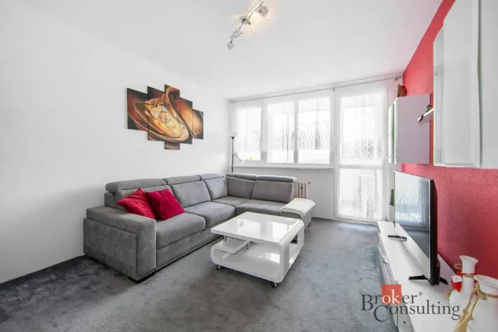 Prodej bytu 3+1, Toužim, Sídliště, 67 m2