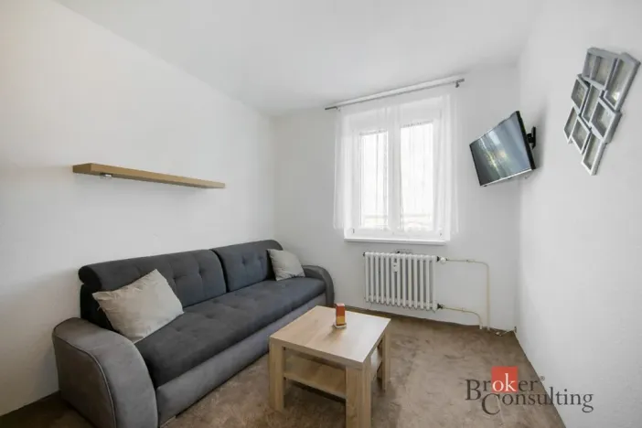 Prodej bytu 3+1, Toužim, Sídliště, 67 m2