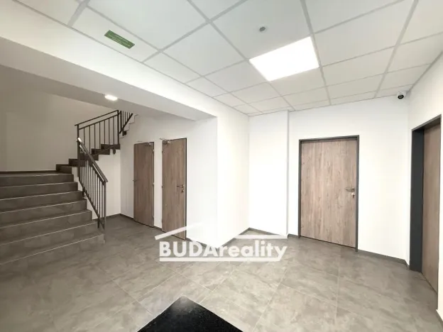 Pronájem bytu 2+kk, Otrokovice, tř. Osvobození, 40 m2