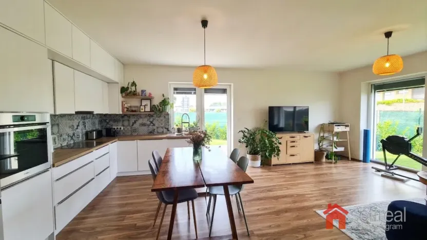 Pronájem rodinného domu, Buštěhrad, U Kapličky, 102 m2