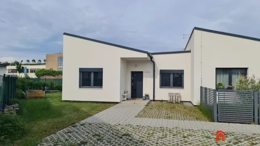 Pronájem rodinného domu, Buštěhrad, U Kapličky, 102 m2