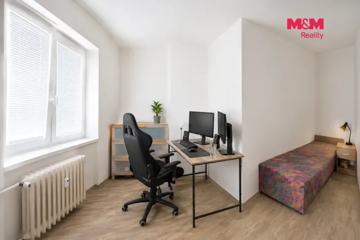 Pronájem bytu 2+1, Hradec Králové - Pražské Předměstí, Vocelova, 46 m2