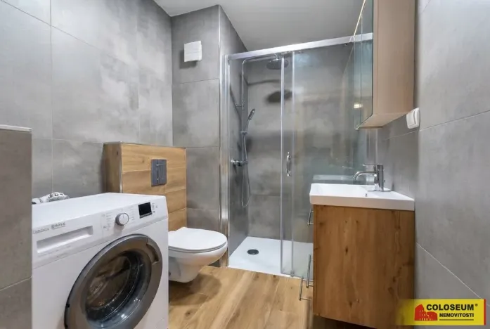 Pronájem bytu 1+1, Rousínov, 32 m2