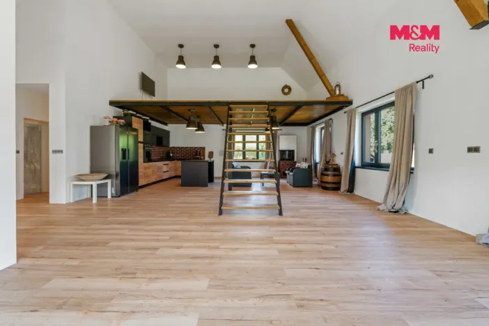 Prodej rodinného domu, Králův Dvůr - Křižatky, 156 m2
