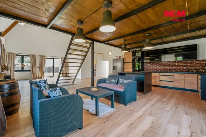 Prodej rodinného domu, Králův Dvůr - Křižatky, 156 m2