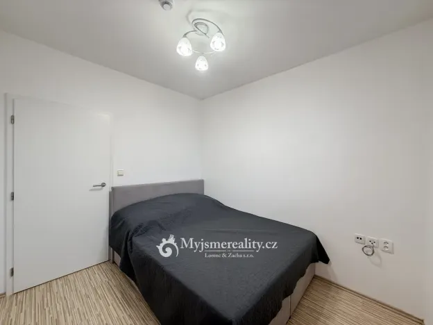 Pronájem bytu 2+kk, Znojmo, Růžičkova, 38 m2