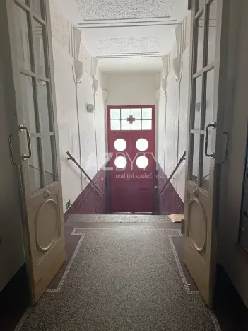 Pronájem bytu 1+kk, Praha - Bubeneč, Jaselská, 29 m2