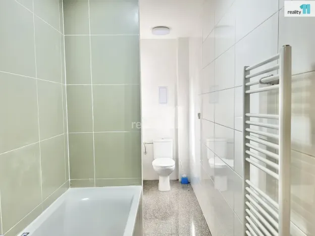 Pronájem bytu 3+kk, Praha - Hrdlořezy, Českobrodská, 65 m2