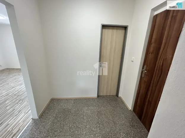 Pronájem bytu 3+kk, Praha - Hrdlořezy, Českobrodská, 65 m2