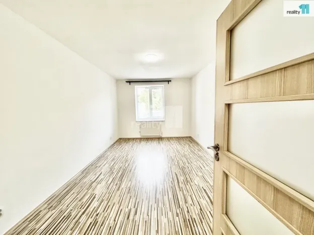 Pronájem bytu 3+kk, Praha - Hrdlořezy, Českobrodská, 65 m2