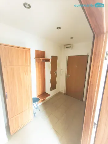 Pronájem bytu 1+kk, Praha - Letňany, Tupolevova, 26 m2