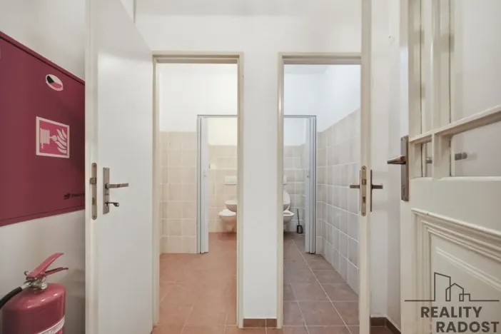 Pronájem kanceláře, Jaroměř, nám. Československé armády, 137 m2