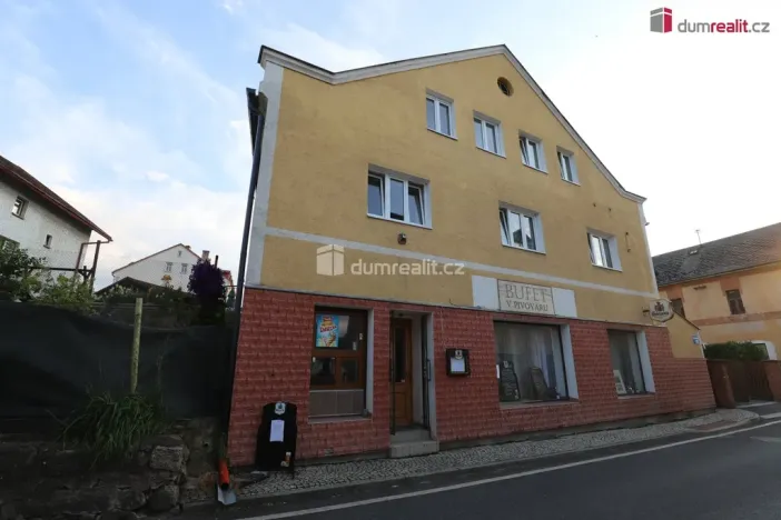 Pronájem bytu 1+1, Bečov nad Teplou, Nádražní, 33 m2