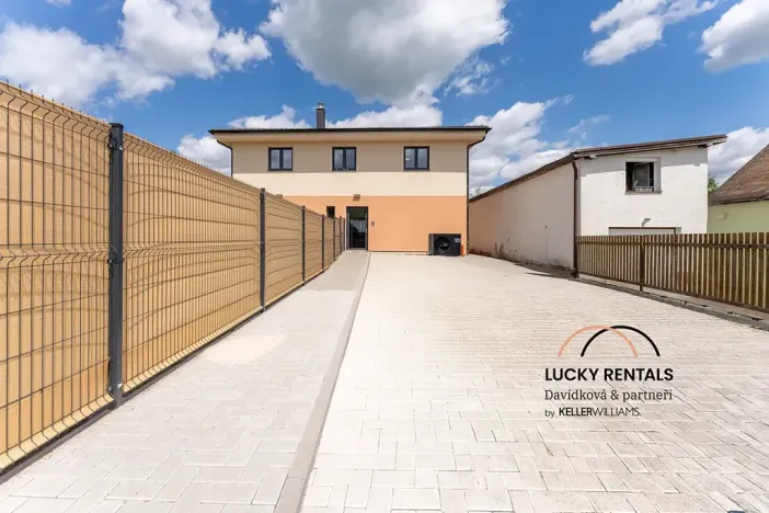 Pronájem bytu 3+kk, Řehenice, 77 m2