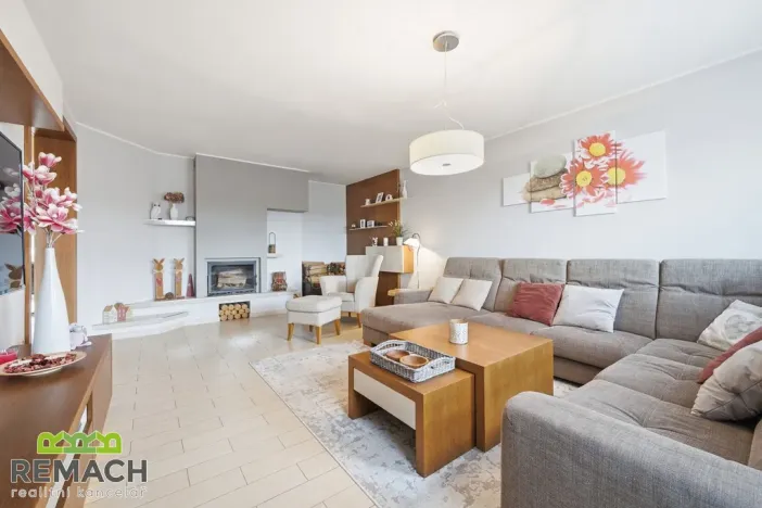 Prodej rodinného domu, Blatnice pod Svatým Antonínkem, 335 m2