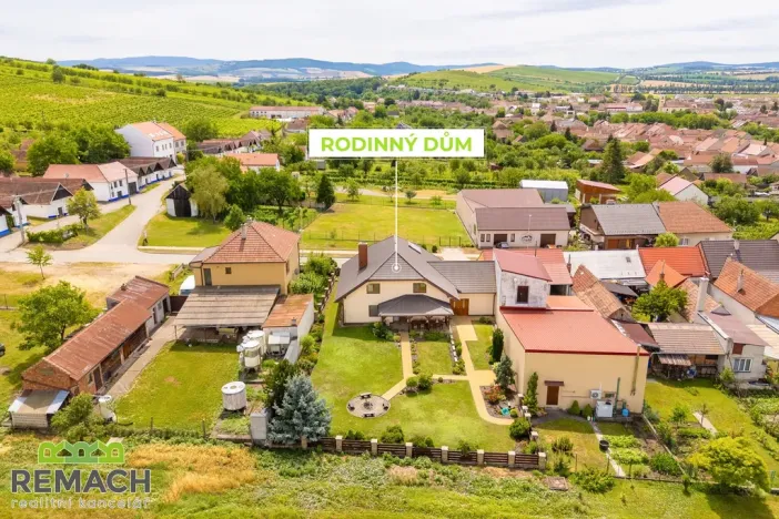 Prodej rodinného domu, Blatnice pod Svatým Antonínkem, 335 m2