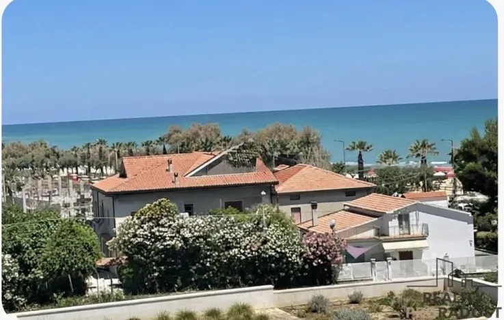 Prodej bytu 2+kk, Via Camillo Benso Conte di Cavour,Alba Adriatica,Itálie, 42 m2