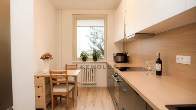 Prodej bytu 3+1, Praha - Chodov, Valentova, 69 m2
